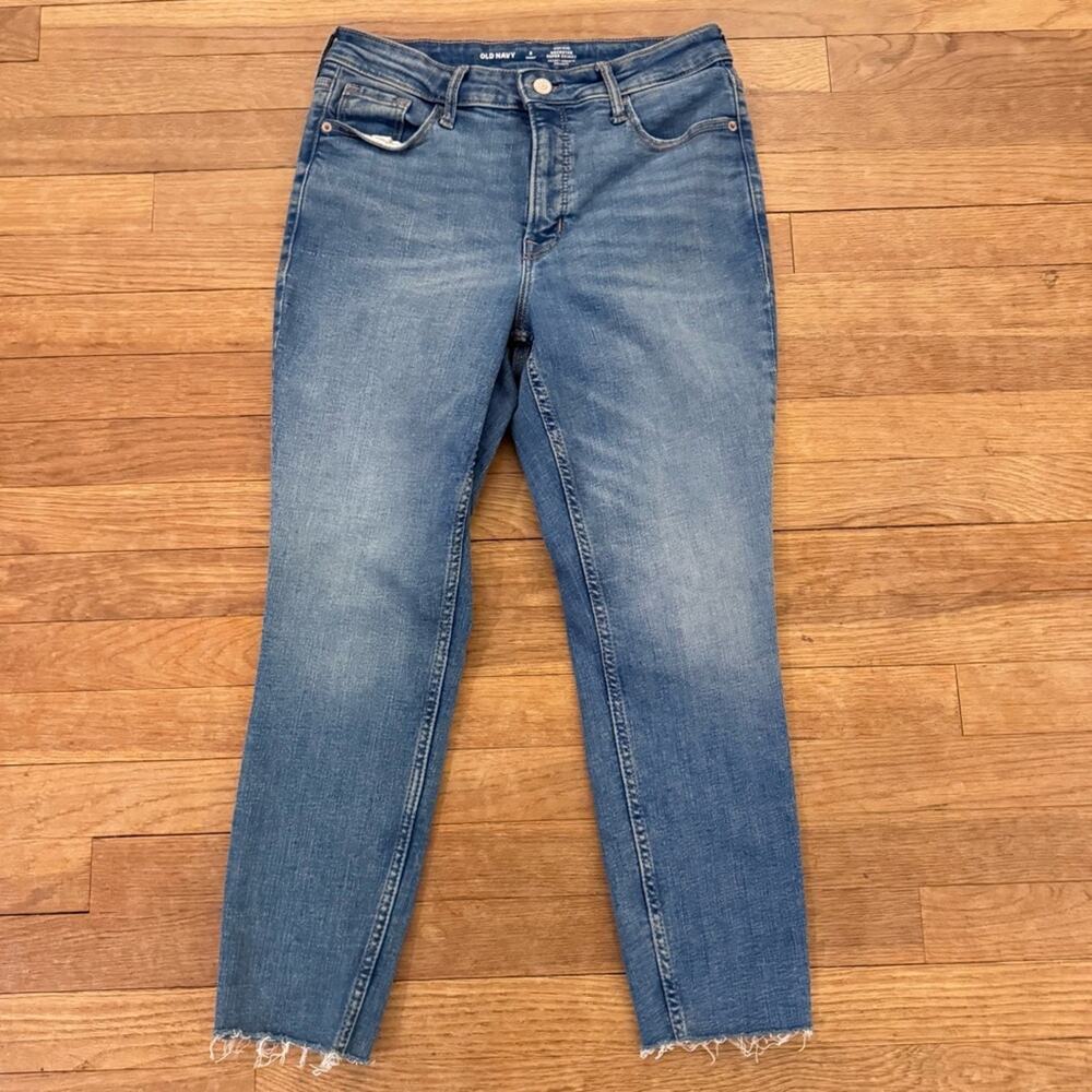 Old Navy women's Rockstar Super Skinny High-Rise cropped jeans | 8 short
 b73